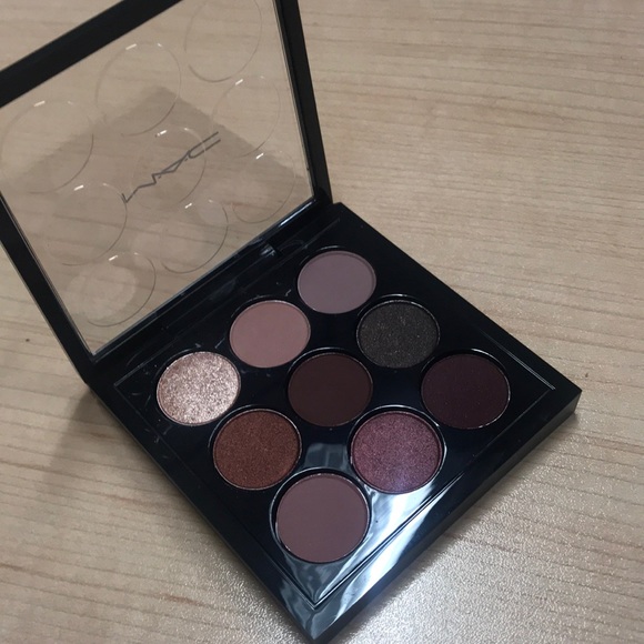 MAC Cosmetics Other - MAC BURGUNDY X NINE LE💗💗NEW IN BOX💝